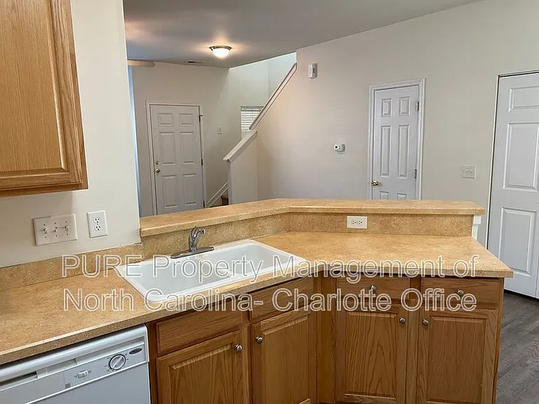 8622 Twined Creek Ln — Photo 10