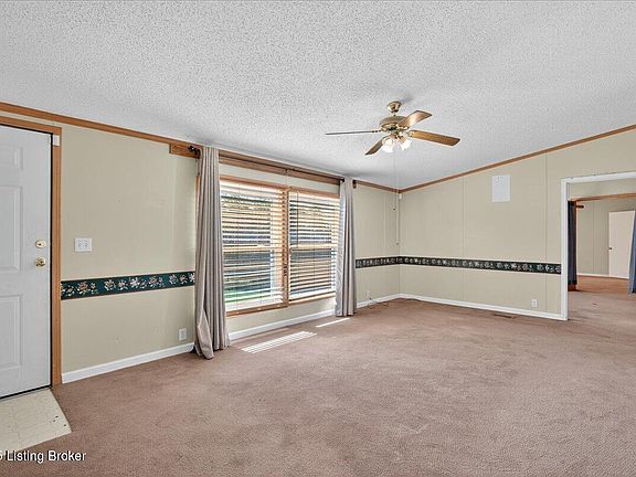 3rd image of 271 Summit Dr