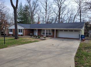 25 Wildwood Dr, Mount Vernon, IL 62864