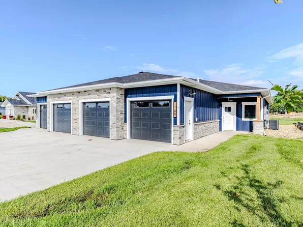 1176 Lower Loop, Arnolds Park, IA 51331