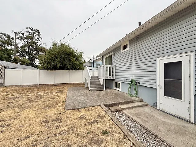 1007 E Carlisle Ave — Photo 13