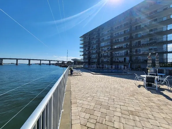 101 N Riverside Dr #2090, New Smyrna Beach, FL 32168