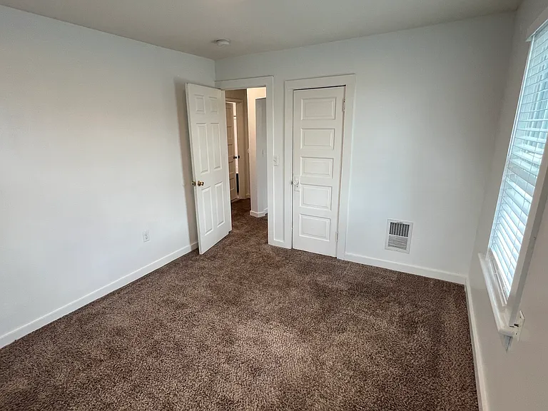 802 Bridge St #2 — Photo 7