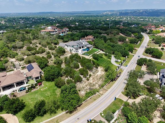 4th image of 816 Marly Way