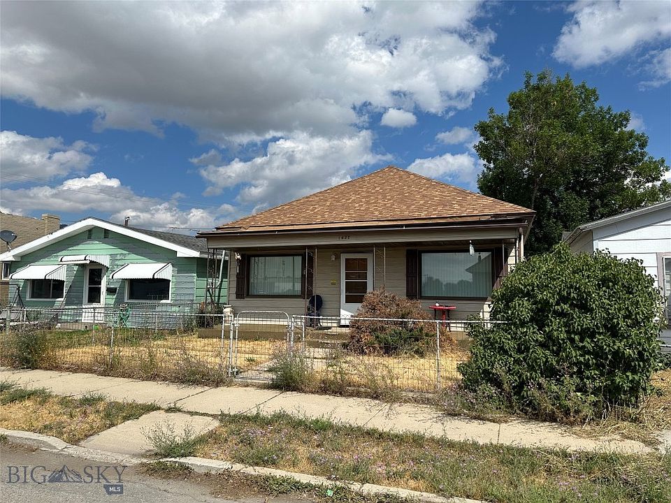 2nd image of 1422 S Warren Ave