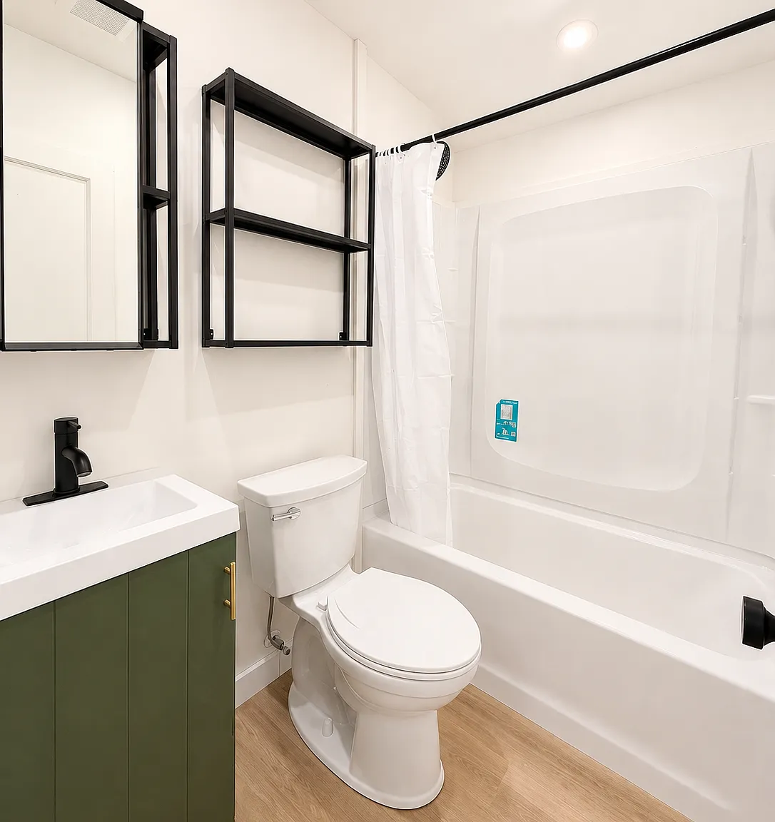 3 bed, 1.5 bath, 1024 sqft, $2,000 — Photo 4