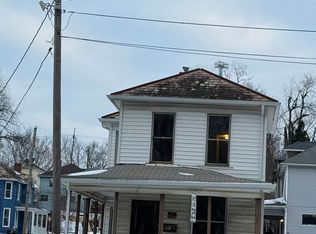 1071 Greenwood Ave, Zanesville, OH 43701