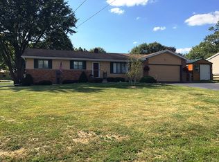 227 W St S, Kewanee, IL 61443