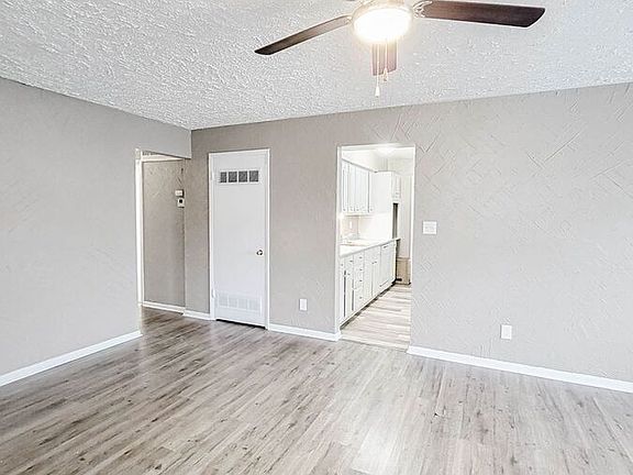 2nd image of 2181 Brentnell Ave