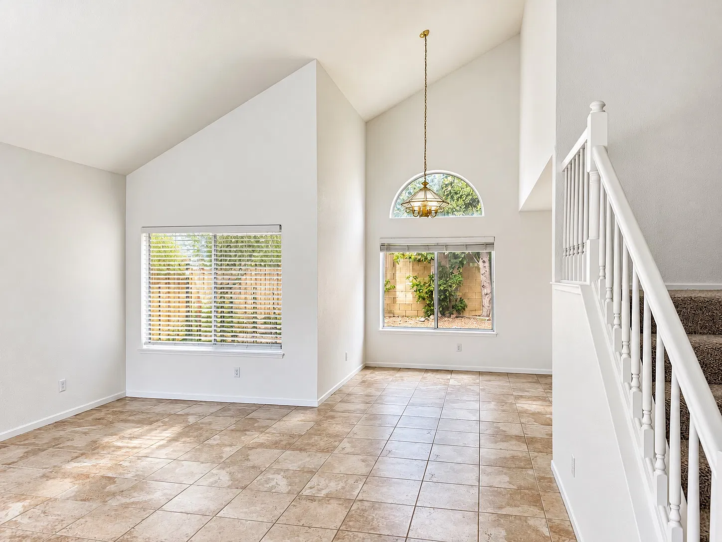 265 Pacheco Dr — Photo 2