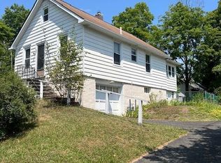 315 Belgrade St, Troy, NY 12182