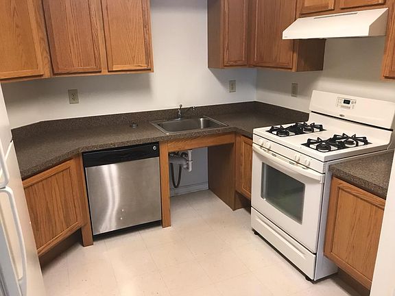 3rd image of 21155 Lexwood Dr Unit 107