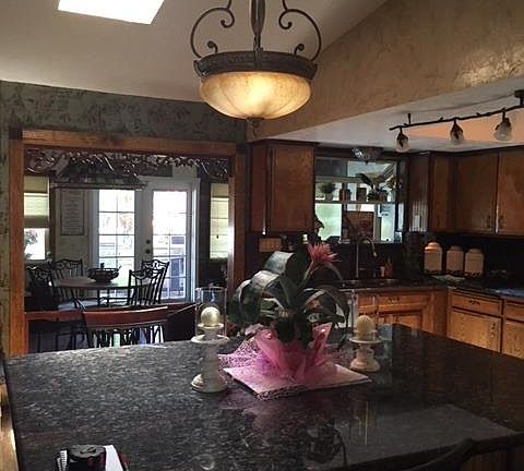 5th image of 13315 Riverview Dr