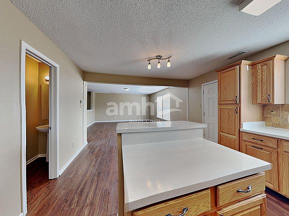 3rd image of 6765 W Littleton Dr