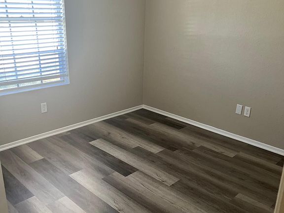 5th image of 11632 Parkfield Dr
