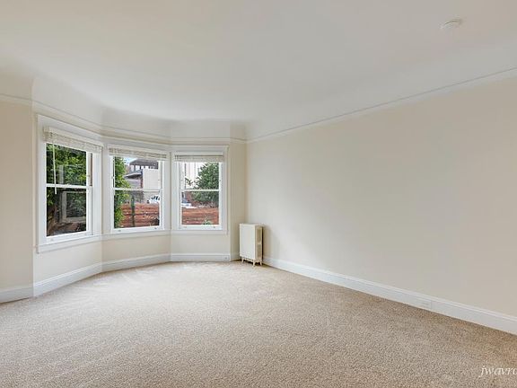 5th image of 3025 Steiner St APT 6