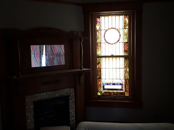4th image of 329 E Court St
