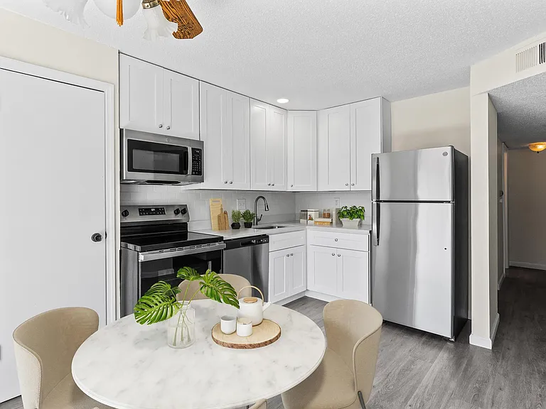 10258 Squire Meadows Dr #3 — Photo 6