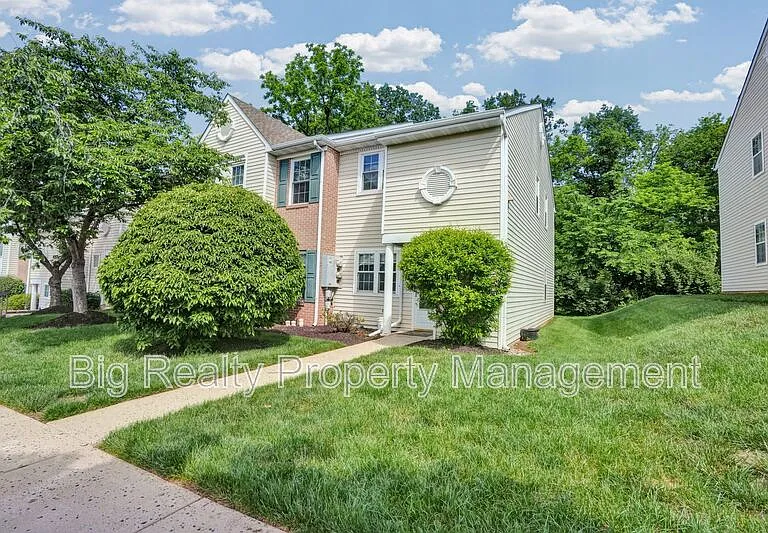 1732 Rosewood Ct — Photo 30
