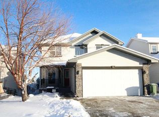 51 W Westfall Cres, Okotoks, AB T1S 1V5