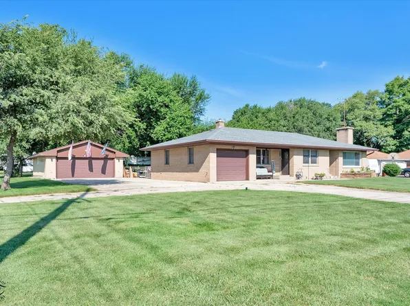 294 S Division St, Braidwood, IL 60408