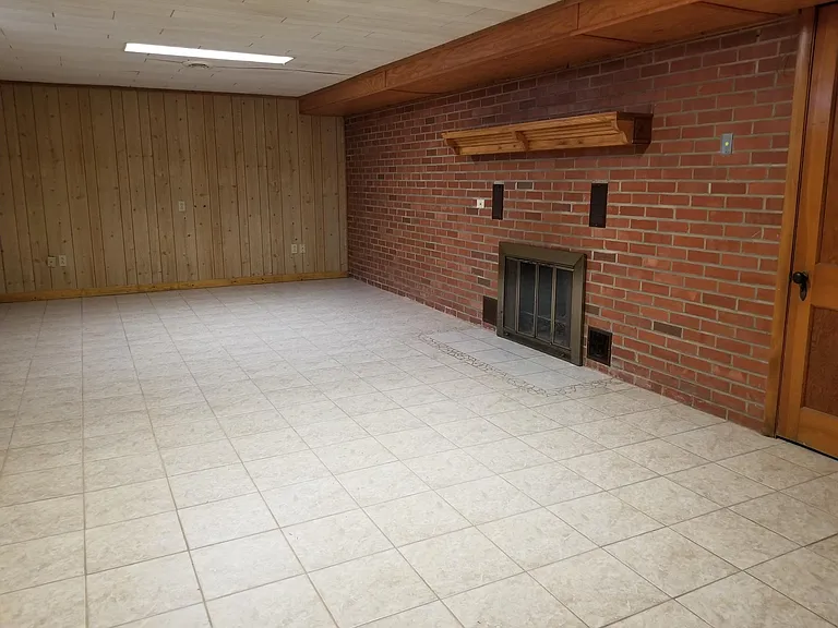 9617 W McCullough Rd — Photo 36