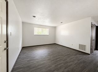 97 Palomino Dr #4, Weirton, WV 26062