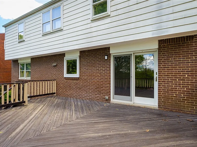 219 Main Entrance Dr — Photo 22