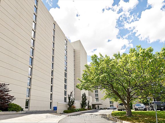 3rd image of 5280 Lakeshore Rd #607
