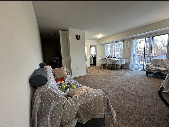 3rd image of 10690 Weymouth St APT 101