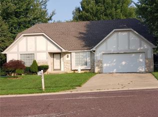 10446 Earnshaw St, Overland Park, KS 66215