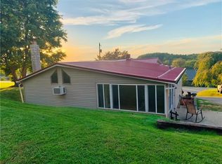 318 Mountain Rd, Uniontown, PA 15401