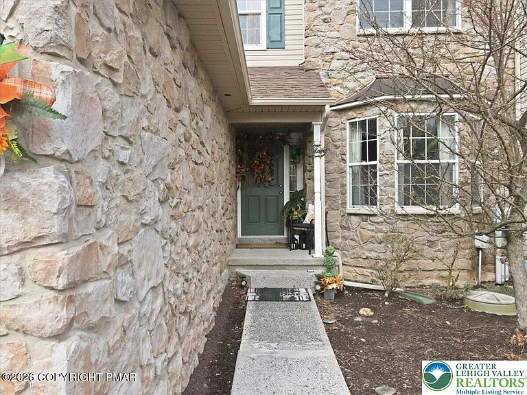 1745 Big Ridge Dr — Photo 4