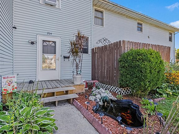 2nd image of 204 D St