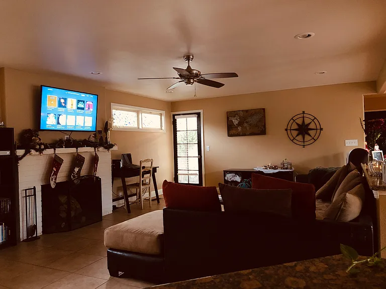 1412 Stetson Ave — Photo 4