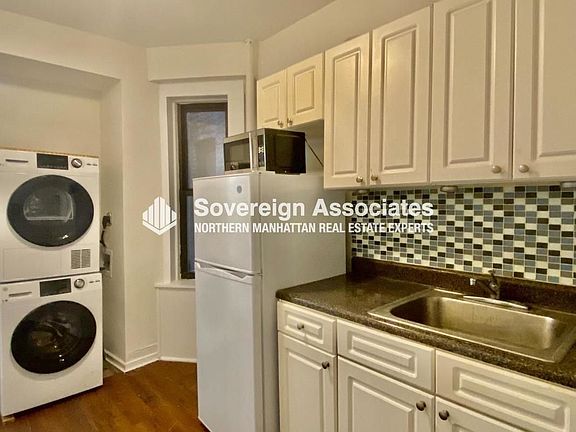 5th image of 405 W 49th St APT 2W