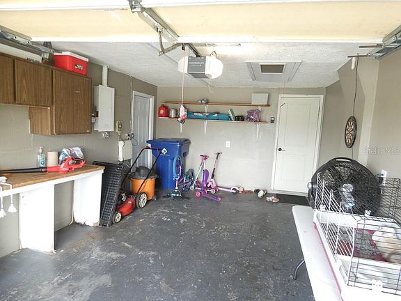 3rd image of 6705 ALBEMARLE PARKWAY