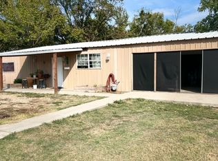 151 SW 7th St, Cooper, TX 75432