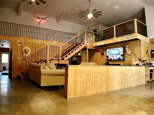 27212 E 307th St, Harrisonville, MO 64701