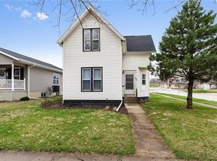 800 10th St SW, Cedar Rapids, IA 52404