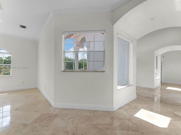 5th image of 23800 SW 207th Ave