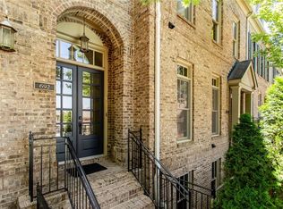 692 Lockton Pl, Sandy Springs, GA 30342