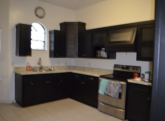 5th image of 1309 Zarate St