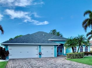 215 SW Fernleaf Trl, Port Saint Lucie, FL 34953