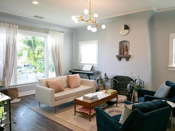 5th image of 4015 W 60th St