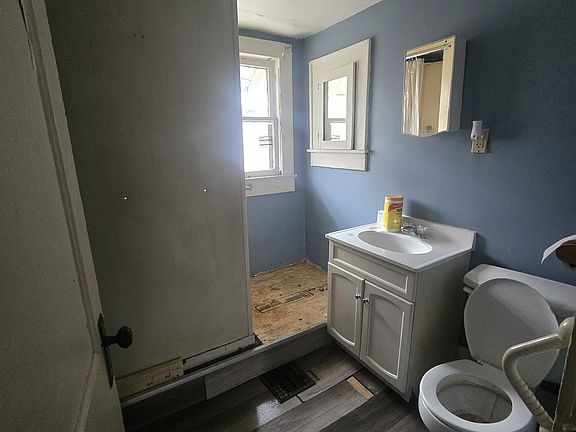 4th image of 807 1/2 S Metcalf St #807.5
