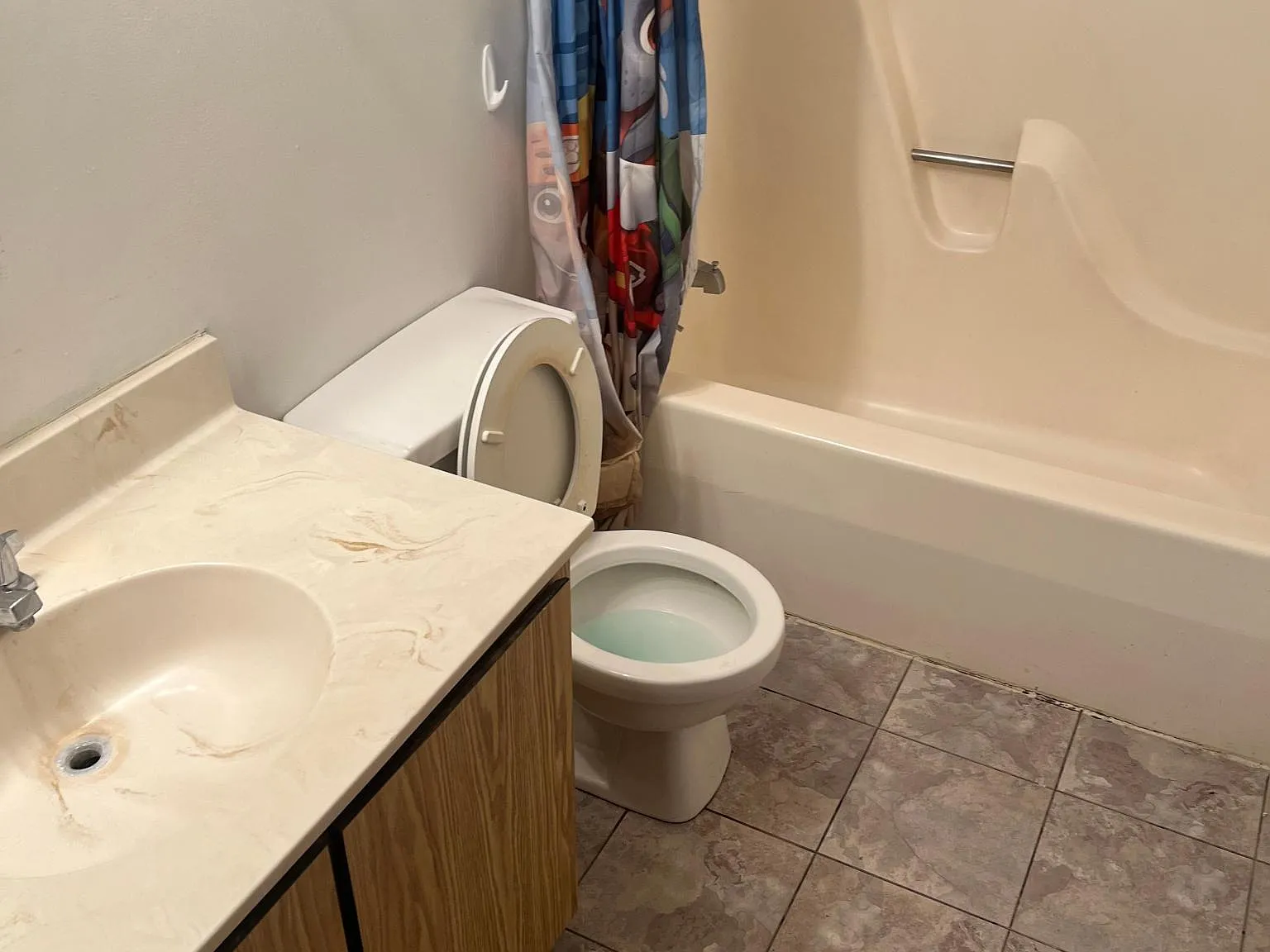 2 bed, 1.5 bath, $1,200 — Photo 4