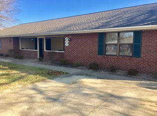 3025 N Anthony Ct, Huntingburg, IN 47542