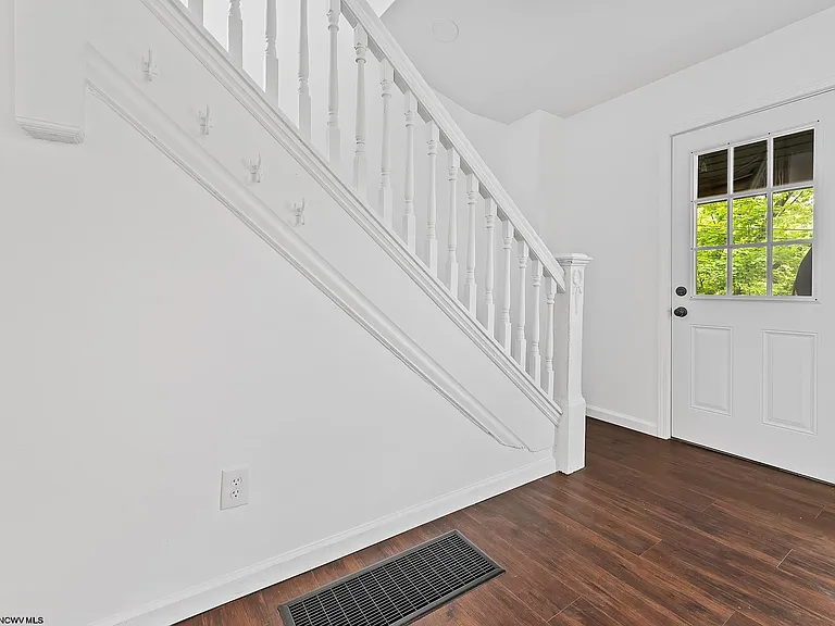 44 Edgehill St — Photo 7
