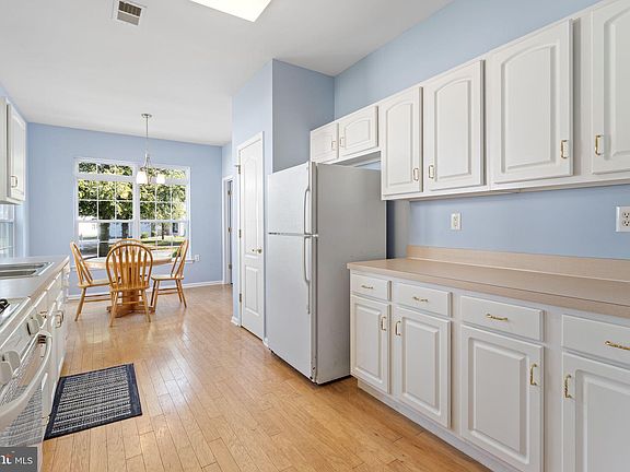 5th image of 43 Pinflower Ln